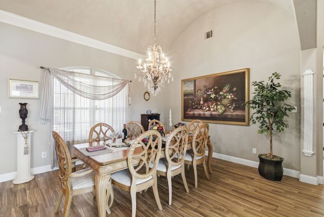 1208 Sunset Bay Drive, Granbury, TX 76048