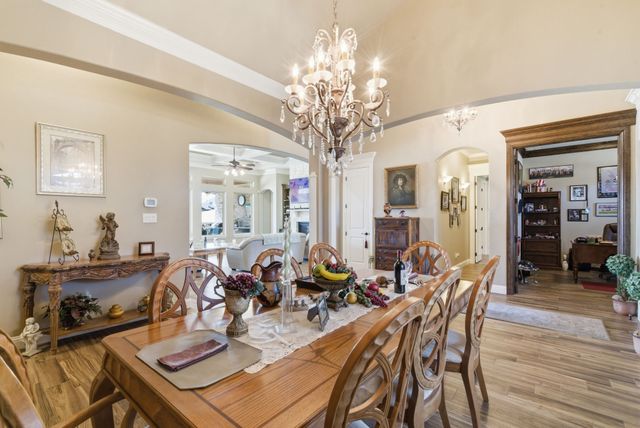 1208 Sunset Bay Drive, Granbury, TX 76048