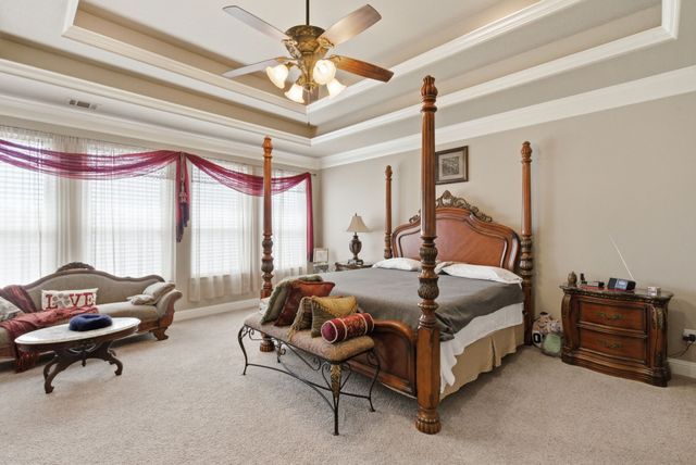 1208 Sunset Bay Drive, Granbury, TX 76048