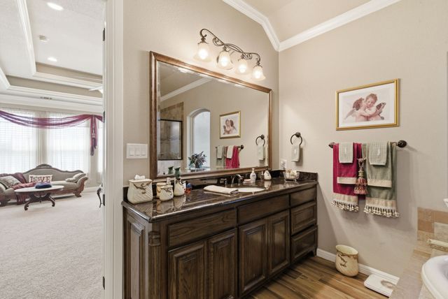 1208 Sunset Bay Drive, Granbury, TX 76048