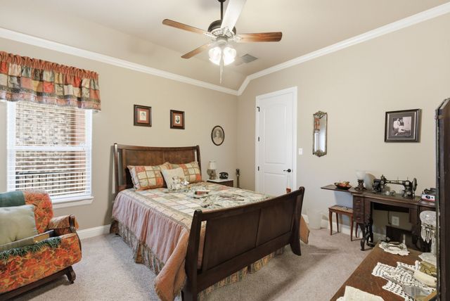 1208 Sunset Bay Drive, Granbury, TX 76048