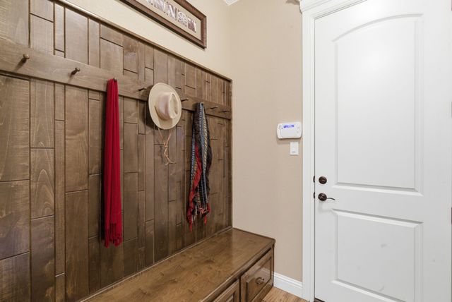 1208 Sunset Bay Drive, Granbury, TX 76048