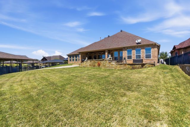 1208 Sunset Bay Drive, Granbury, TX 76048