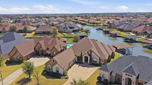 1208 Sunset Bay Drive, Granbury, TX 76048