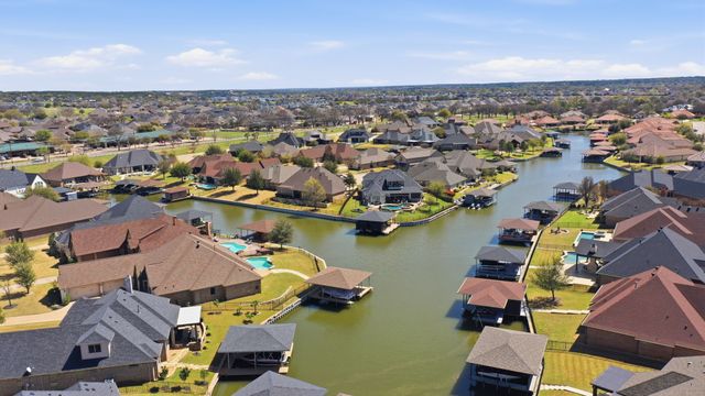 1208 Sunset Bay Drive, Granbury, TX 76048