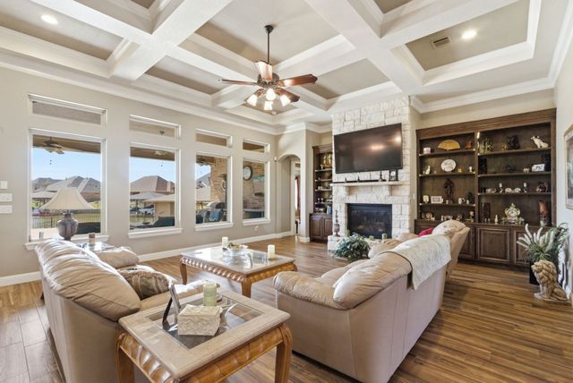 1208 Sunset Bay Drive, Granbury, TX 76048