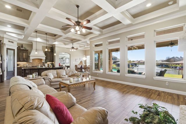 1208 Sunset Bay Drive, Granbury, TX 76048