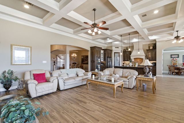 1208 Sunset Bay Drive, Granbury, TX 76048