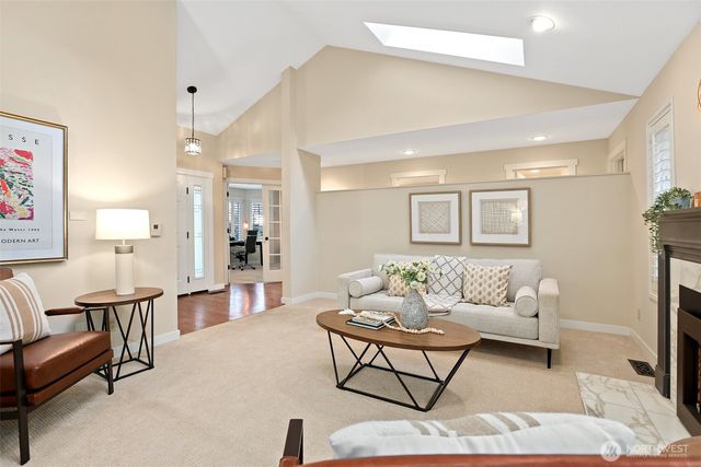 975 NW Inneswood Place, Issaquah, WA 98027