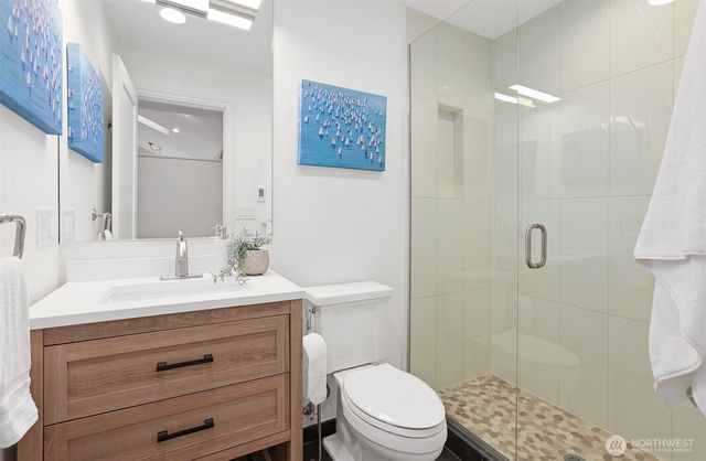 975 NW Inneswood Place, Issaquah, WA 98027