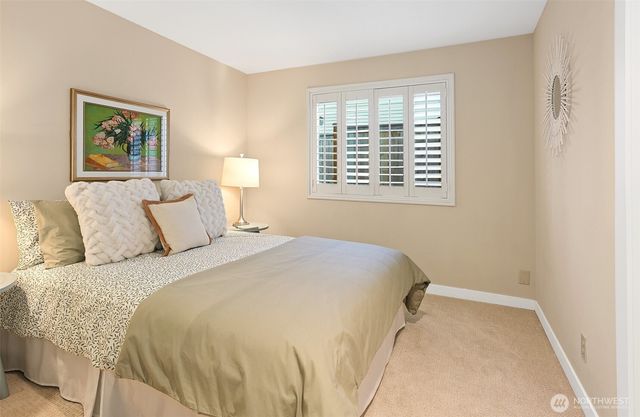 975 NW Inneswood Place, Issaquah, WA 98027