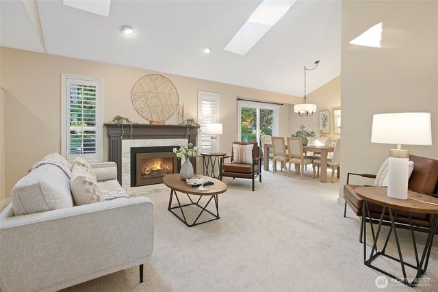 975 NW Inneswood Place, Issaquah, WA 98027