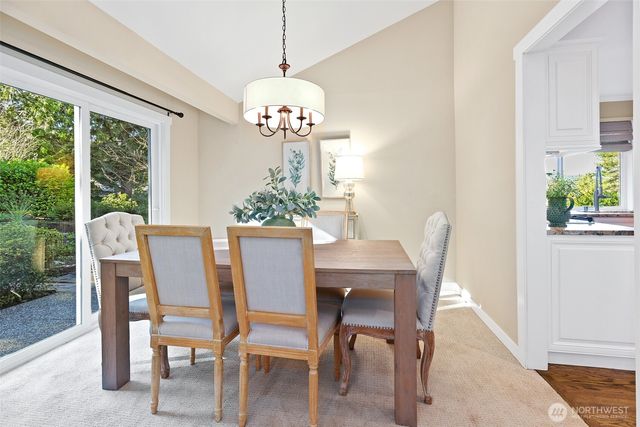 975 NW Inneswood Place, Issaquah, WA 98027