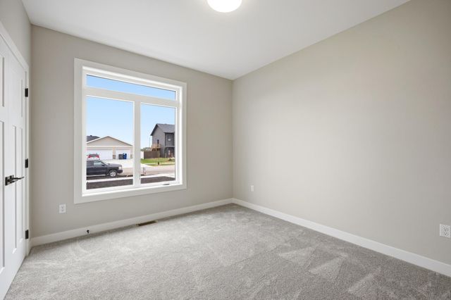 4328 23rd Avenue S, Moorhead, MN 56560