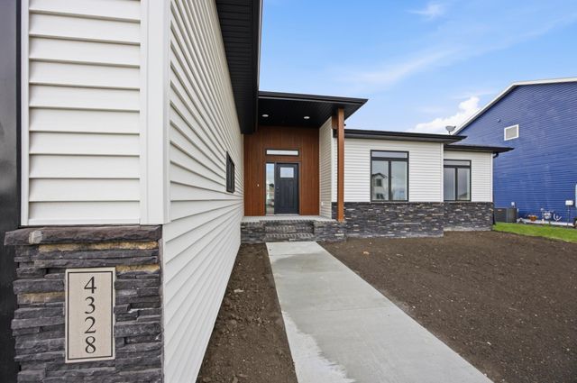 4328 23rd Avenue S, Moorhead, MN 56560