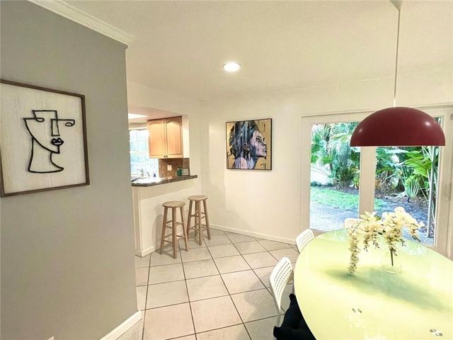 619 Kensington Pl, Wilton Manors, FL 33305