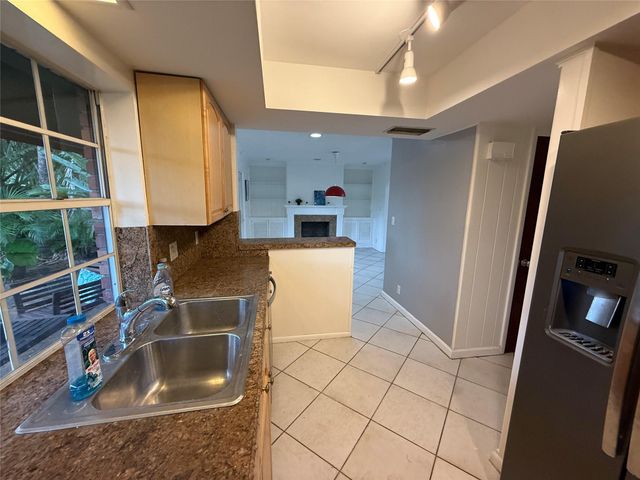 619 Kensington Pl, Wilton Manors, FL 33305