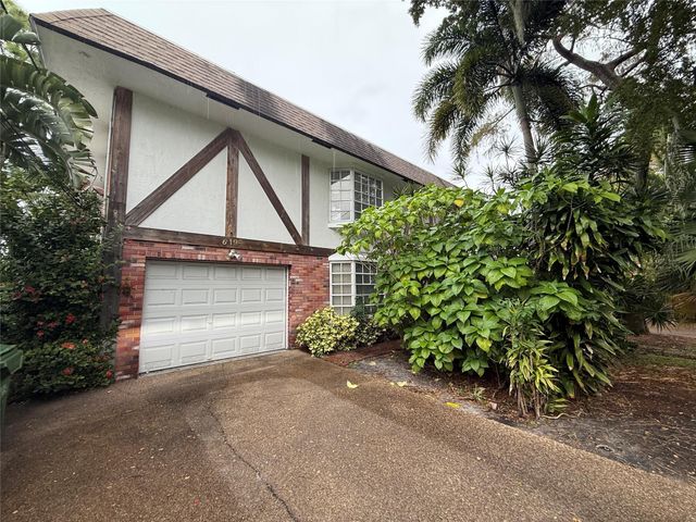 619 Kensington Pl, Wilton Manors, FL 33305