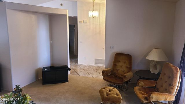 9631 N Vendone Avenue, Tucson, AZ 85742