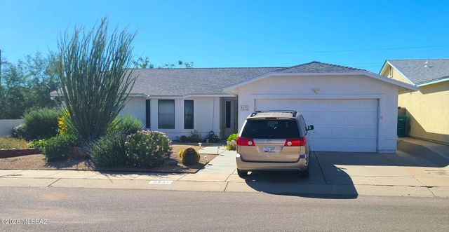 9631 N Vendone Avenue, Tucson, AZ 85742