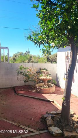 9631 N Vendone Avenue, Tucson, AZ 85742