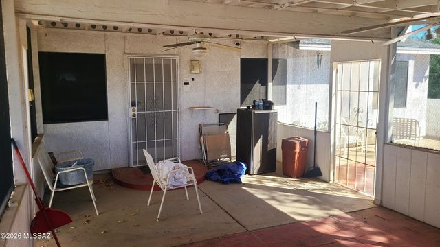 9631 N Vendone Avenue, Tucson, AZ 85742