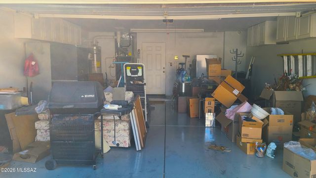 9631 N Vendone Avenue, Tucson, AZ 85742