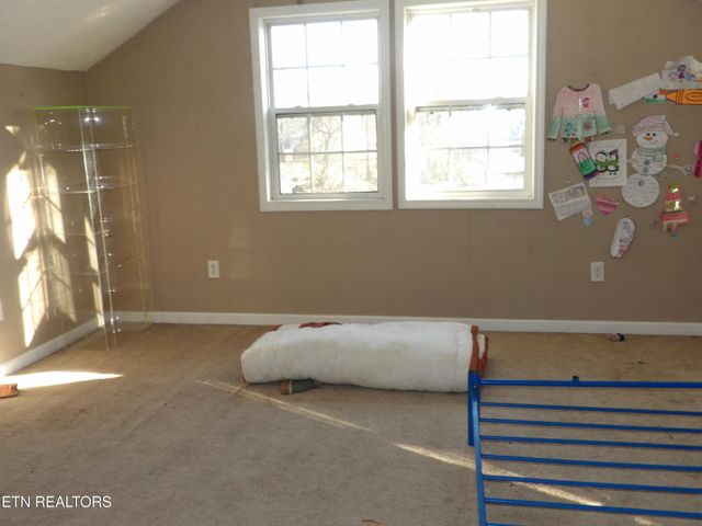 130 Hickory Lane, Crossville, TN 38555