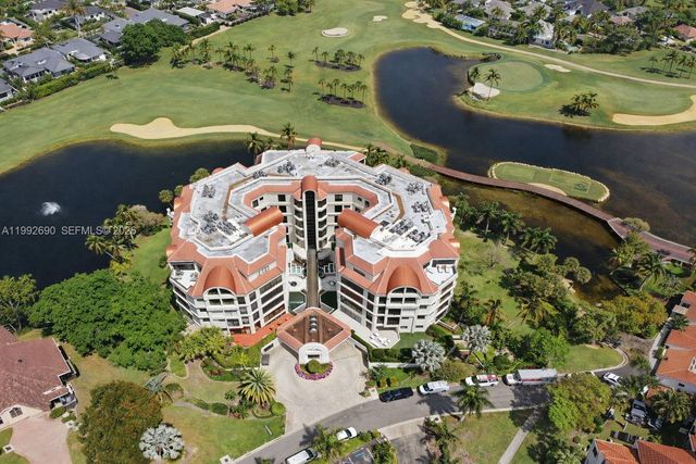 7383 Orangewood Lane 301, Boca Raton, FL 33433