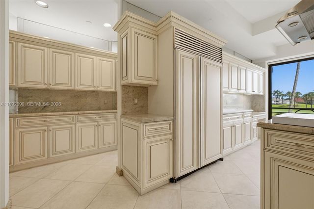 7383 Orangewood Lane 301, Boca Raton, FL 33433