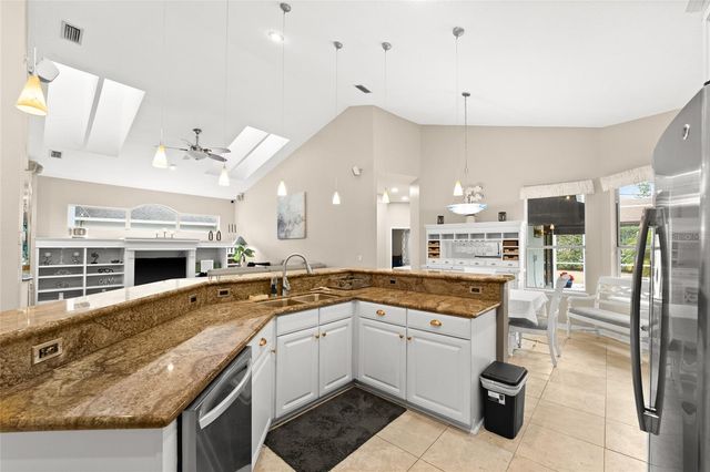 9502 PORTBURY DRIVE, Orlando, FL 32836