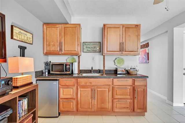 22218 Matagorda Drive, Galveston, TX 77554