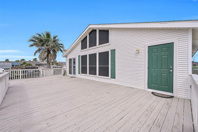 22218 Matagorda Drive, Galveston, TX 77554