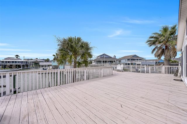 22218 Matagorda Drive, Galveston, TX 77554
