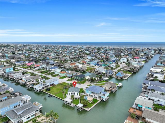 22218 Matagorda Drive, Galveston, TX 77554