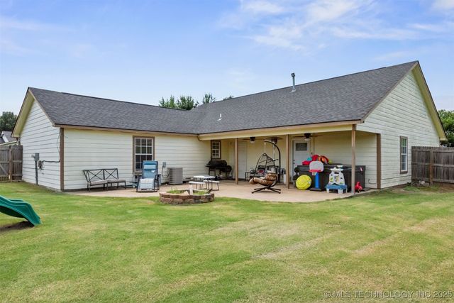 414 Yorktown Street, Wagoner, OK 74467