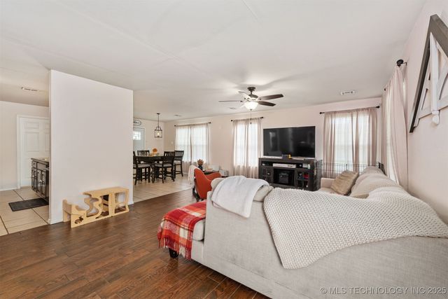 414 Yorktown Street, Wagoner, OK 74467