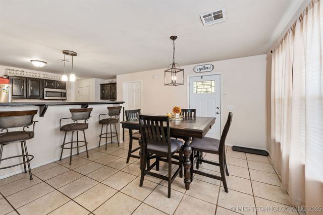 414 Yorktown Street, Wagoner, OK 74467
