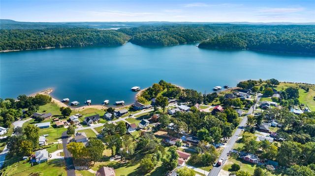 16590 Cypress Lane, Rogers, AR 72756