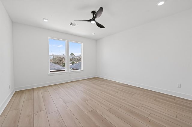 961 Highland Light Lane, Houston, TX 77091