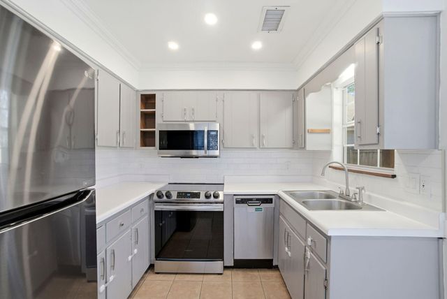 2501 Georgetown Lane, Fort Walton Beach, FL 32547