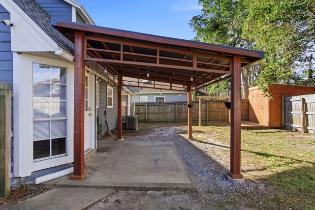 2501 Georgetown Lane, Fort Walton Beach, FL 32547