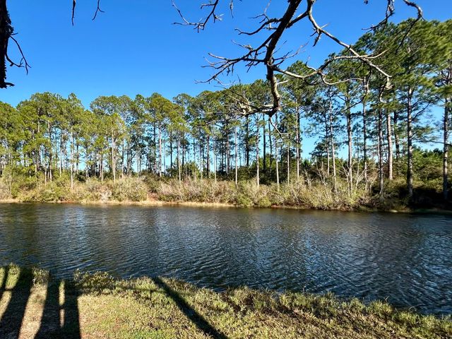 2501 Georgetown Lane, Fort Walton Beach, FL 32547