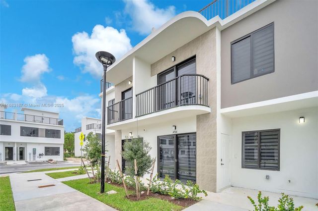 14506 SW 261st St, Homestead, FL 33032