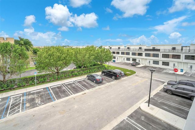 14506 SW 261st St, Homestead, FL 33032