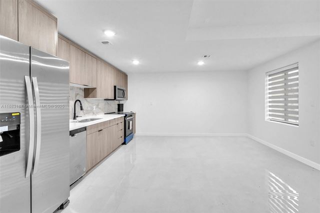 14506 SW 261st St, Homestead, FL 33032