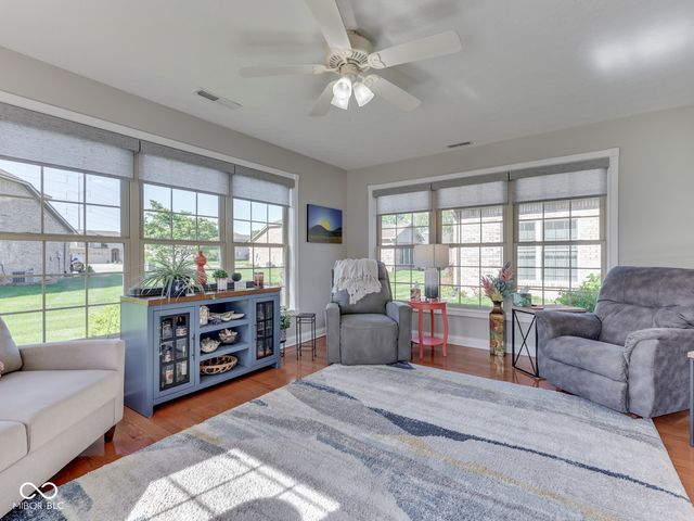 7746 Rosa Drive, Indianapolis, IN 46237