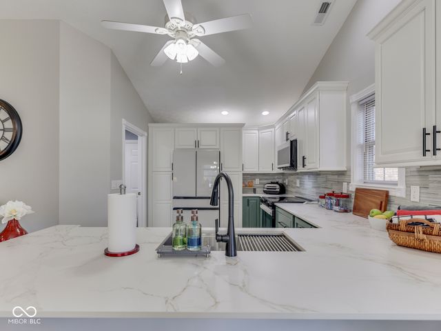 7746 Rosa Drive, Indianapolis, IN 46237