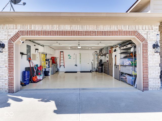 7746 Rosa Drive, Indianapolis, IN 46237