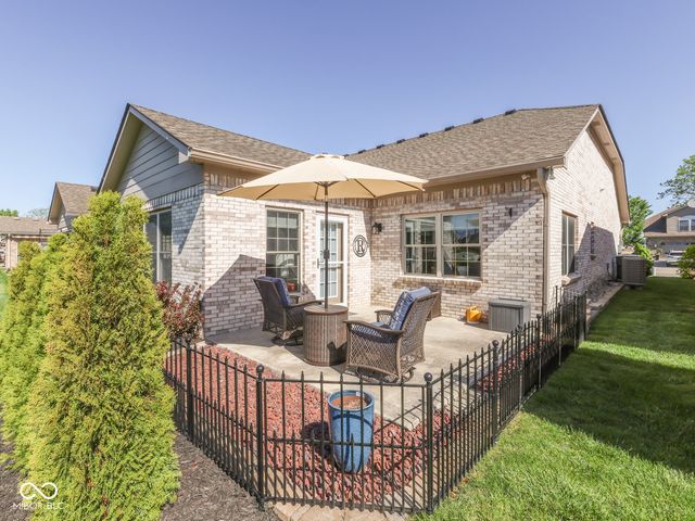 7746 Rosa Drive, Indianapolis, IN 46237